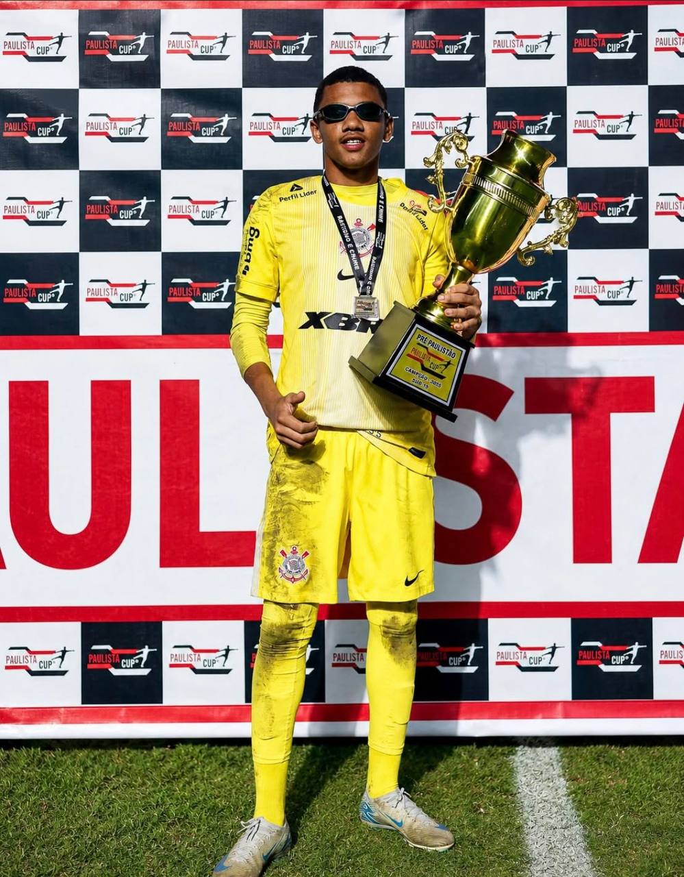 Lázaro “pega muito” e leva o Corinthians ao título da Paulista Cup Sub-15!