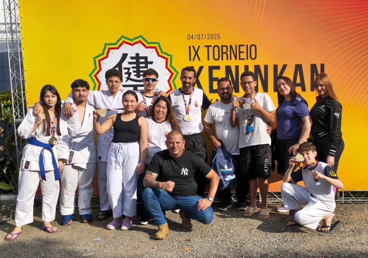 Karatecas do Mestre Nequinho brilham em Várzea Paulista
