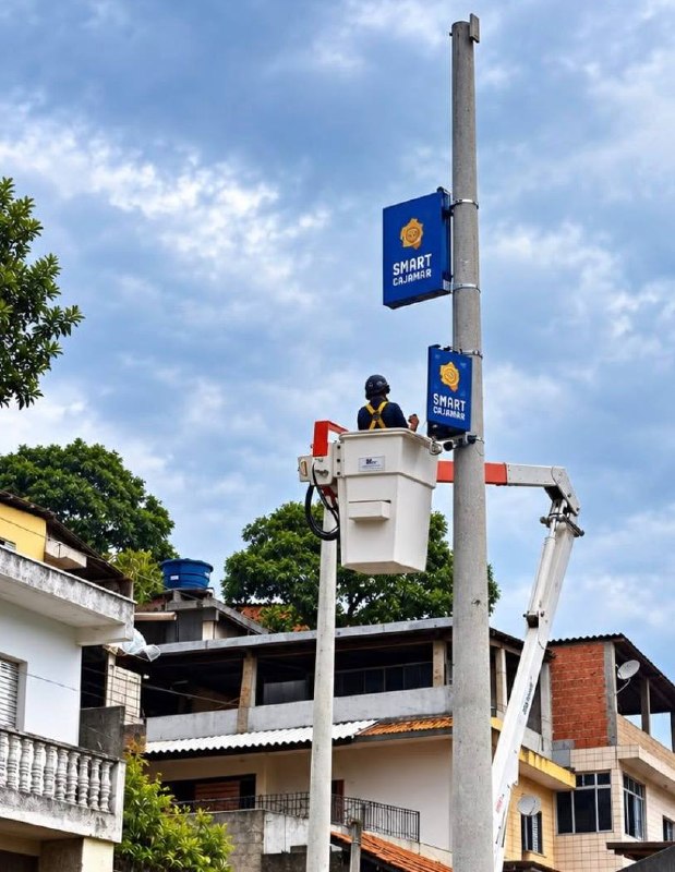 Smart Câmera começa a ser instalada na Praça dos Amigos, no Panorama